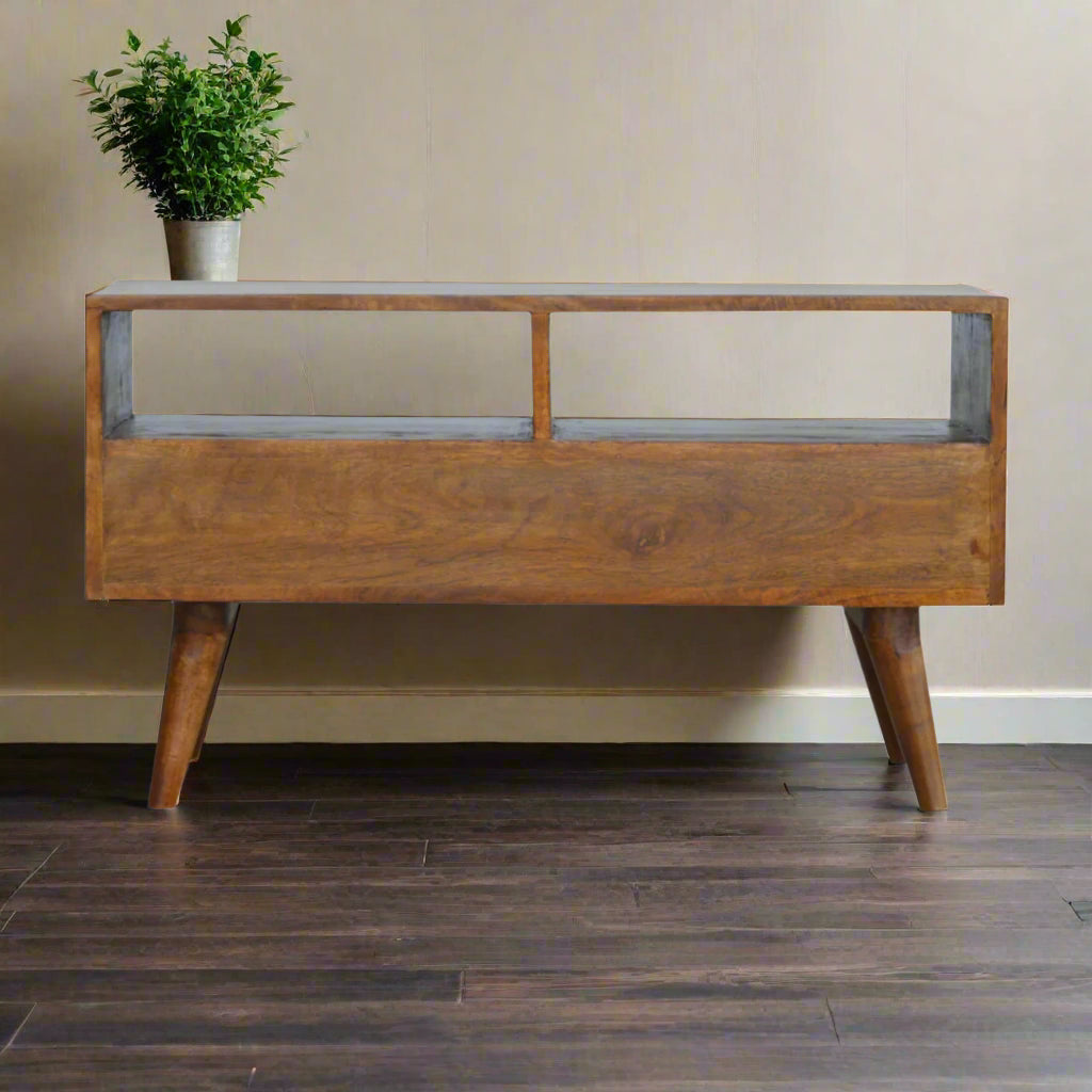 Chestnut Pineapple Carve Media Unit