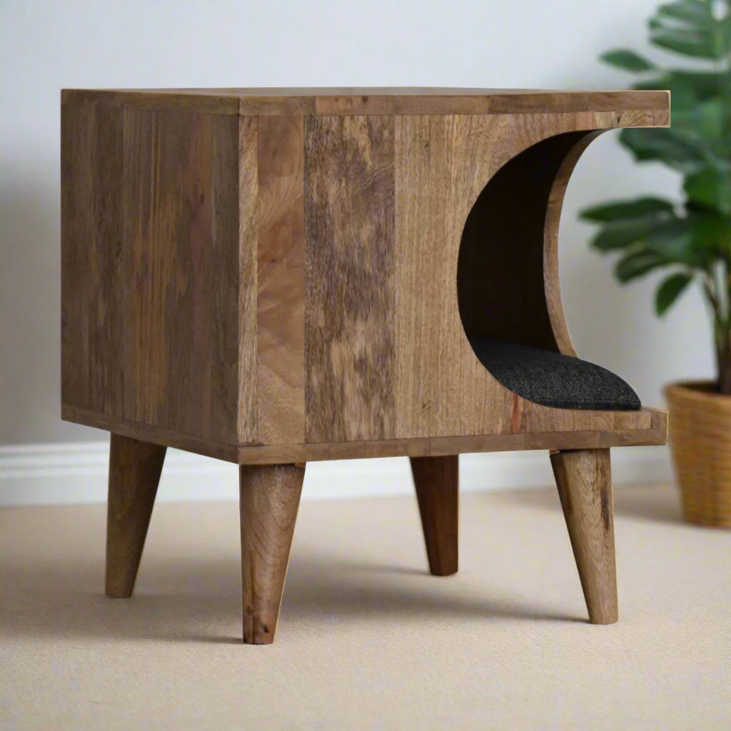 Side view of the pet bed with four Nordic-style wooden legs and natural grain detail, adding a warm rustic touch to interior decor.