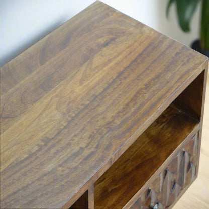 Chestnut Pineapple Carve Media Unit