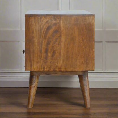 Chestnut Pineapple Carve Media Unit