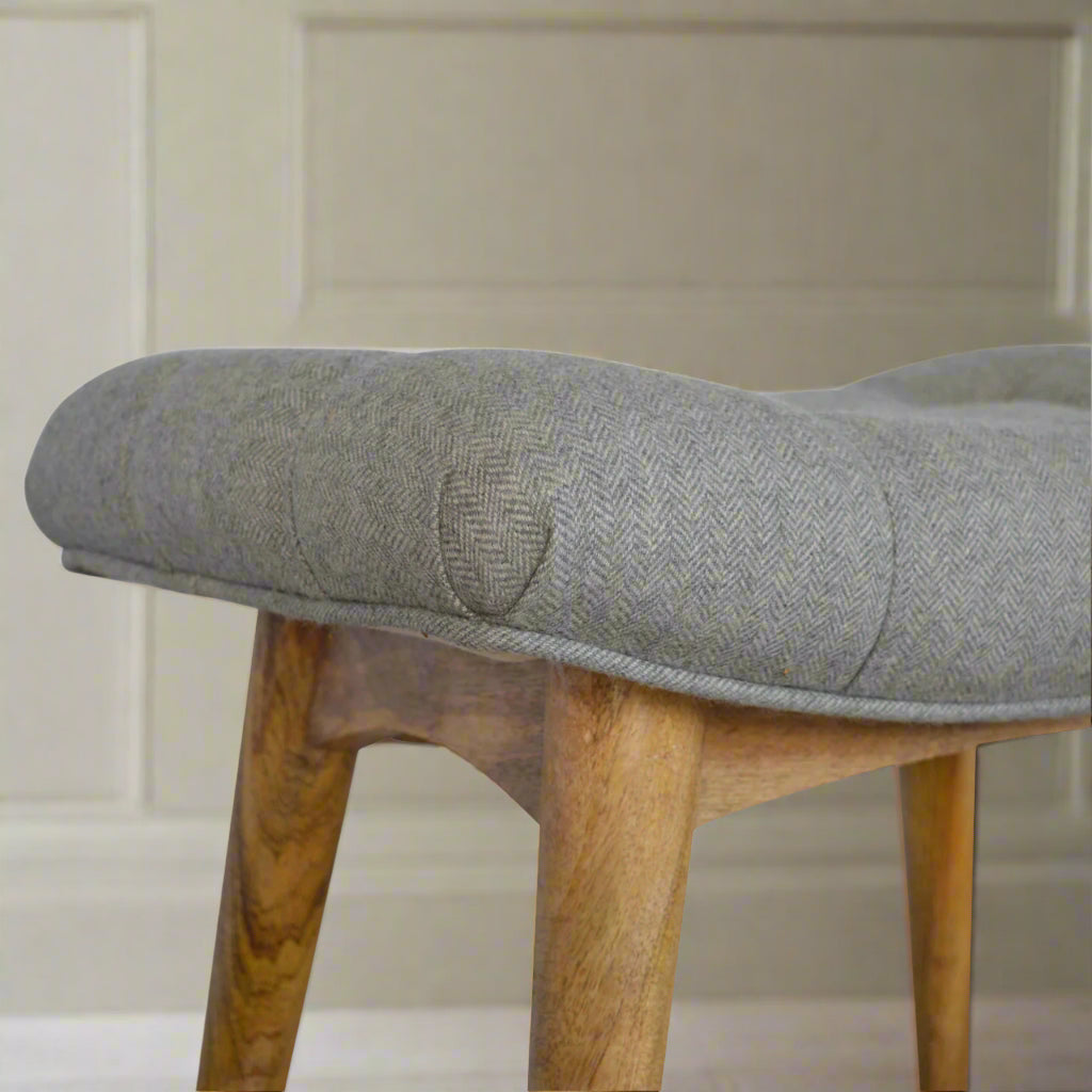 Front view of right seat edge displaying curvature and craftsmanship
